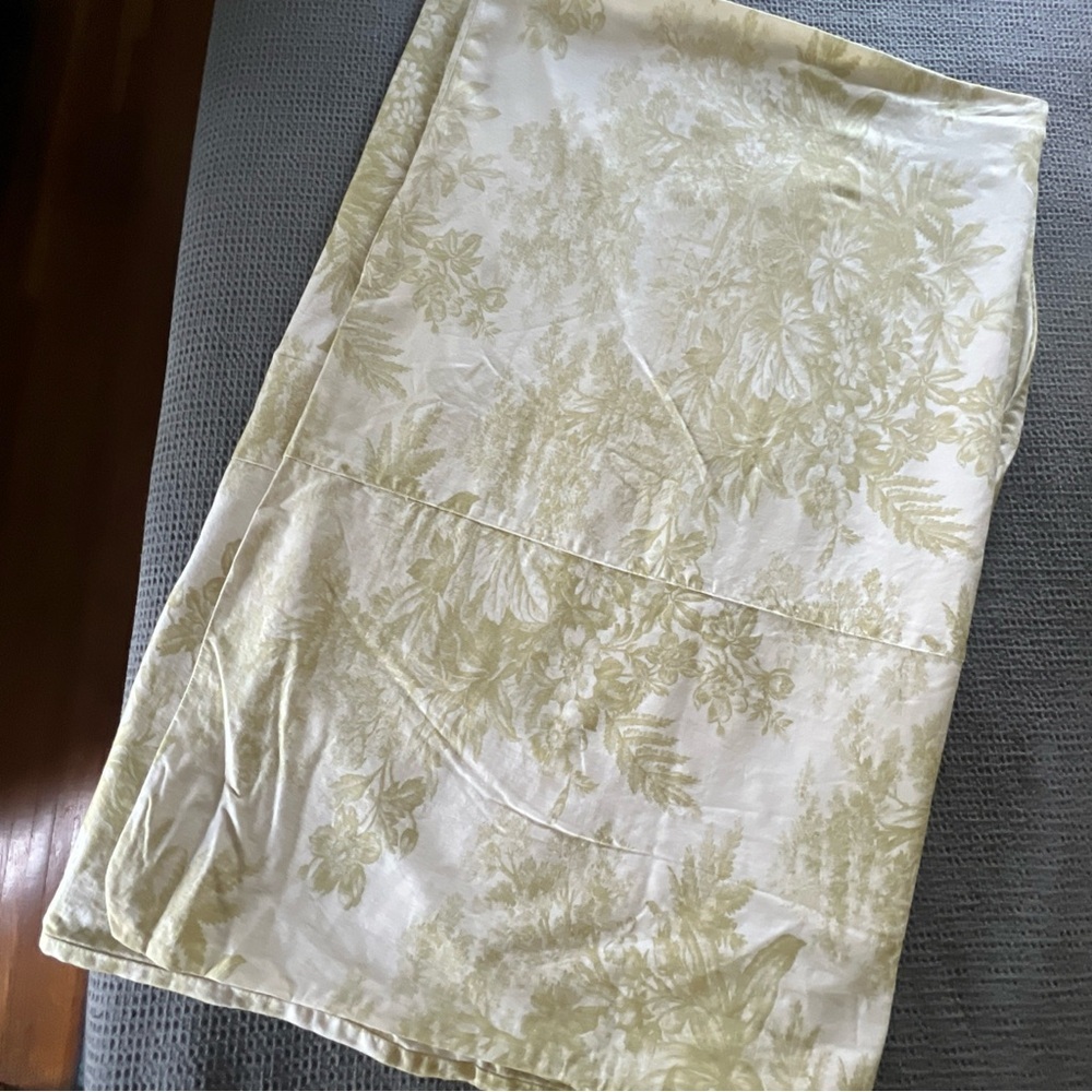 Pottery Barn Cream and Light Yellow Floral Duvet Cover